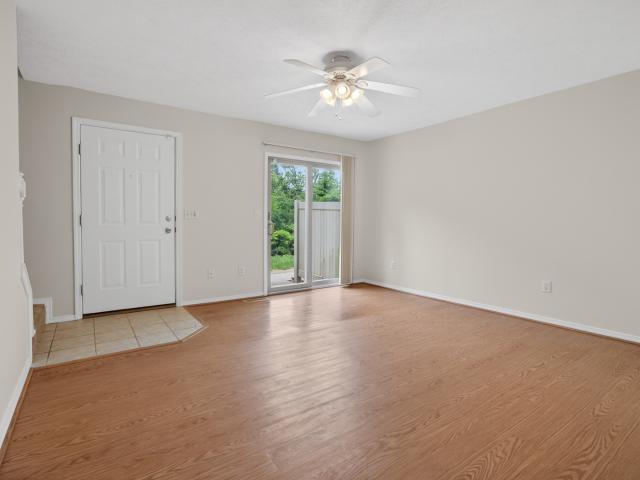 Townhouse for sale in Mclean, Illinois