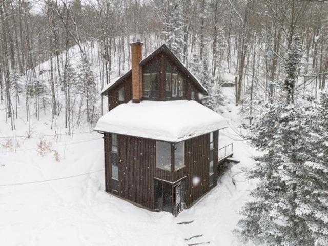 House for sale in Les Collines-de-l'outaouais, Quebec