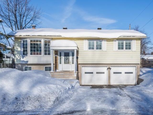 House for sale in Dollard-des-ormeaux, Quebec