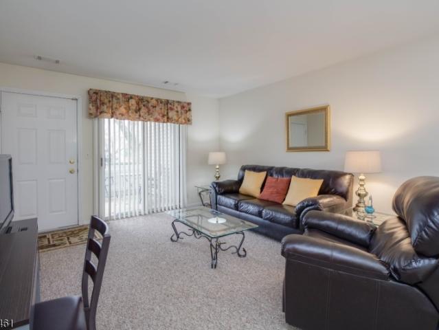 Condo for sale in Pluckemin, New Jersey