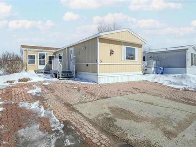 House for sale in East St. Paul, Manitoba