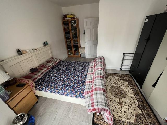 House for rent in London Borough of Ealing, Greater London