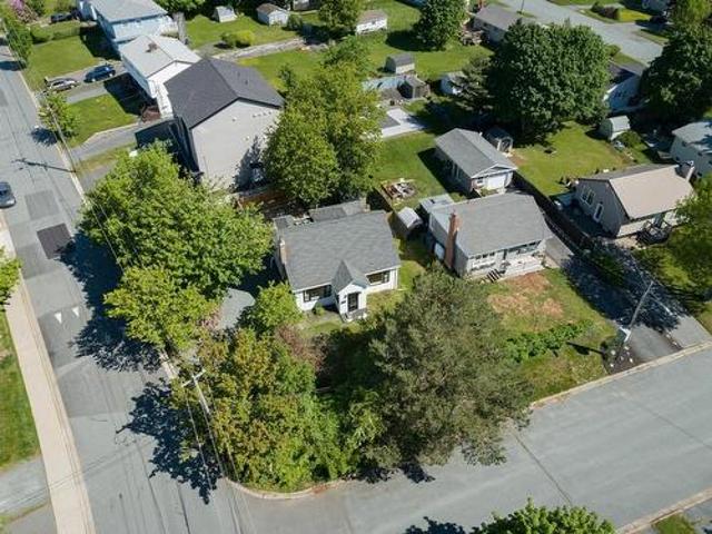 House for sale in Tam O'Shanter Ridge, Dartmouth