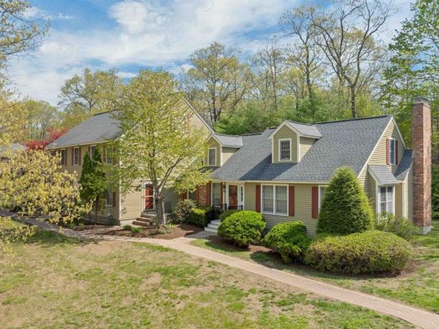 Townhouse for sale in New Hampshire