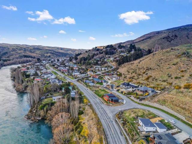 House for sale in Otakou
