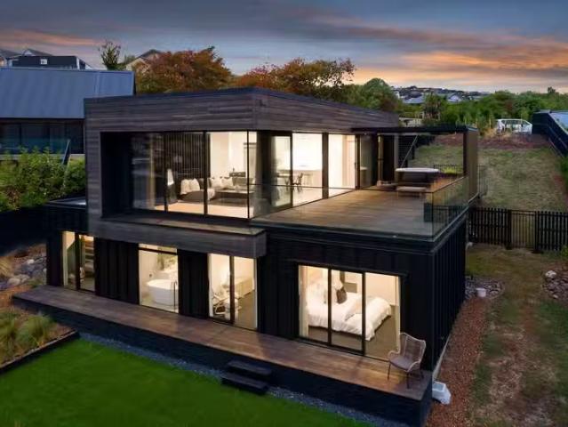 House for sale in Chaslands, Canterbury