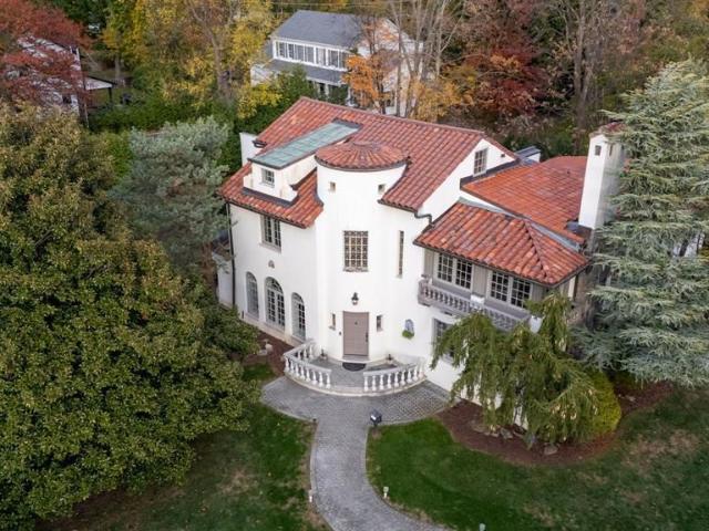 House for sale in Glen Rock, New Jersey