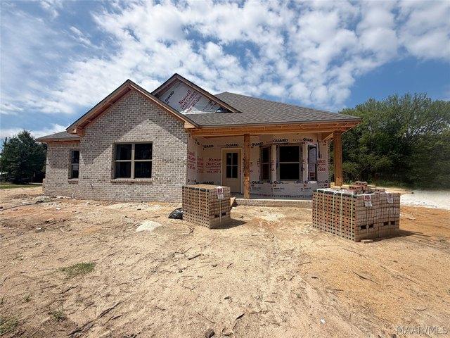 House for sale in Elmore, Alabama