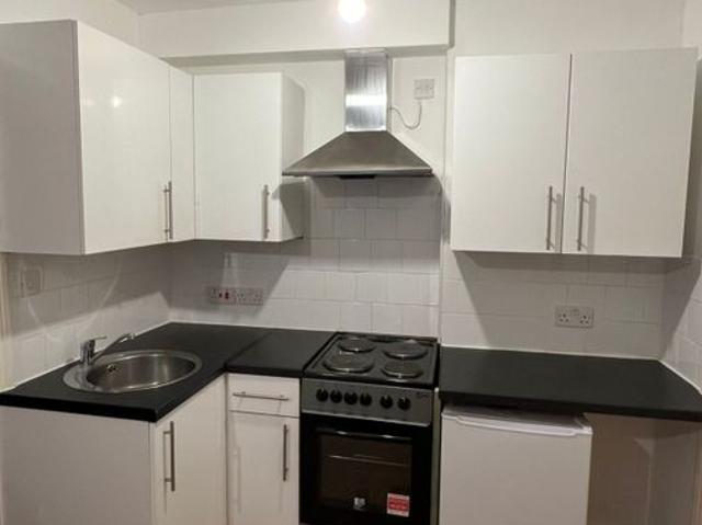 Studio for rent in Shepherd's Bush, Greater London