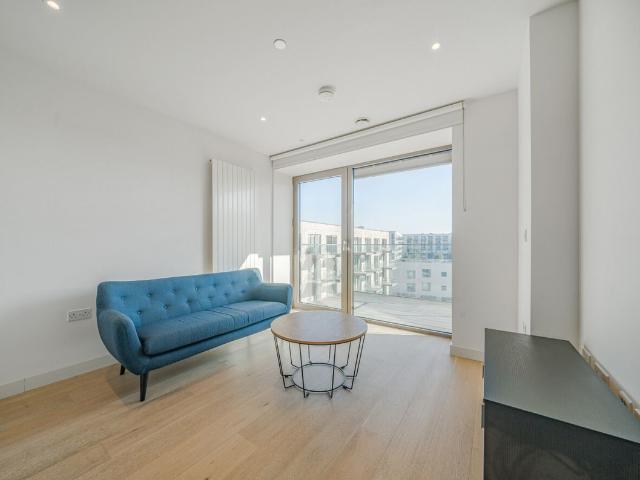 Studio for rent in Royal Wharf, Greater London
