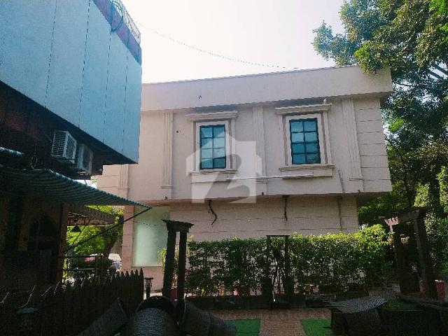 Building for sale in Islamabad