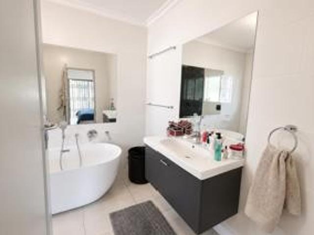 Apartment for rent in Bryanston, Randburg