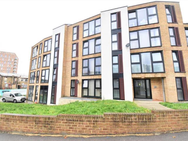 Apartment for rent in The Hyde, Greater London