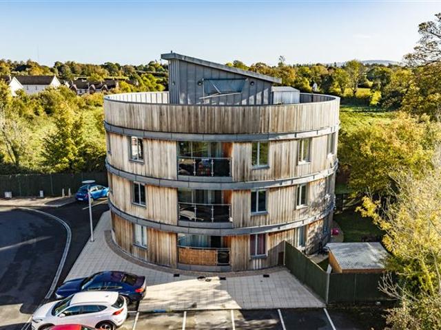 Apartment for sale in Sallins, The Municipal District of Naas