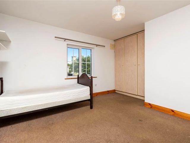 Terraced House for sale in Loch Garman, North Tipperary