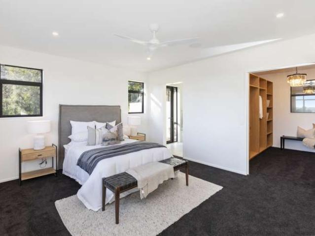 House for sale in Chaslands, Canterbury