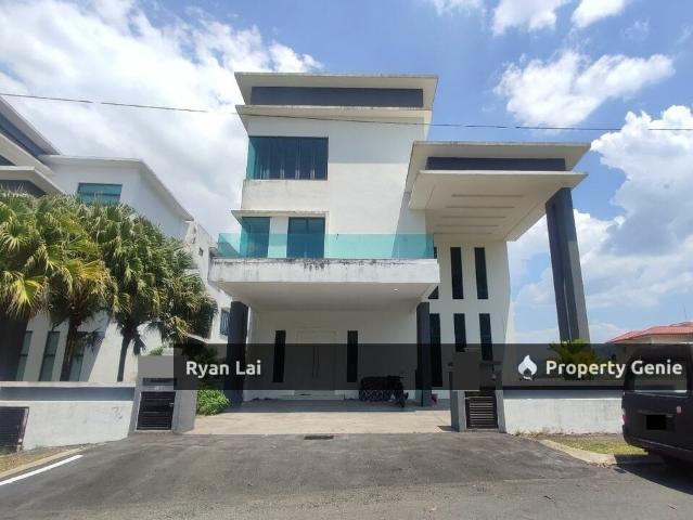 Bungalow for rent in Selayang, Selangor