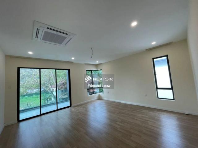 House for rent in Petaling, Alam Impian
