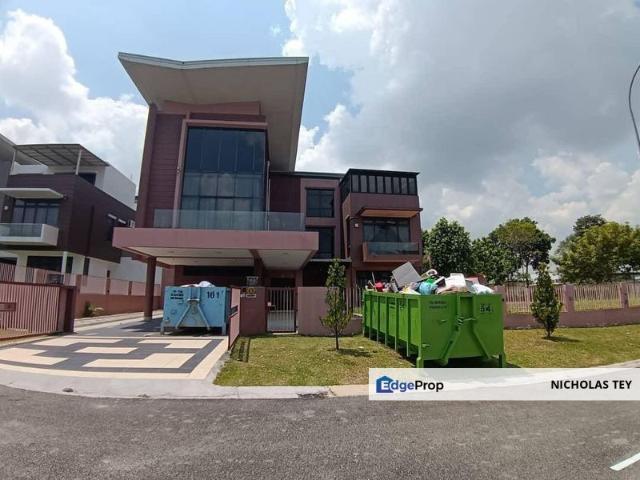 House for sale in Pulai, Bukit Ledang