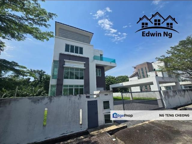 House for sale in Wellesley, Penang