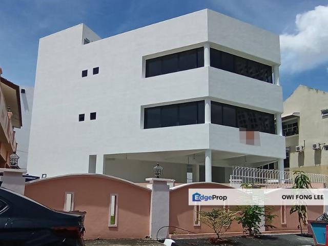 Shop for rent in Georgetown, Penang