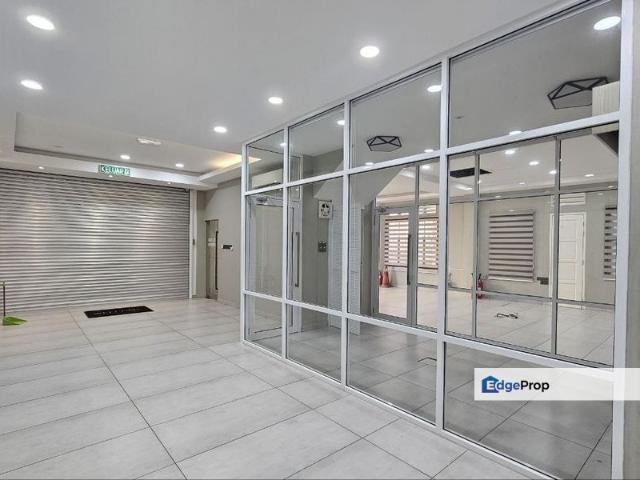 Shop for rent in Malaka