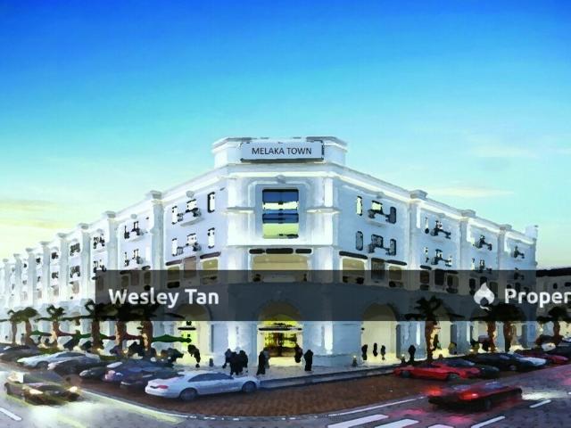 Shop for sale in Malaka