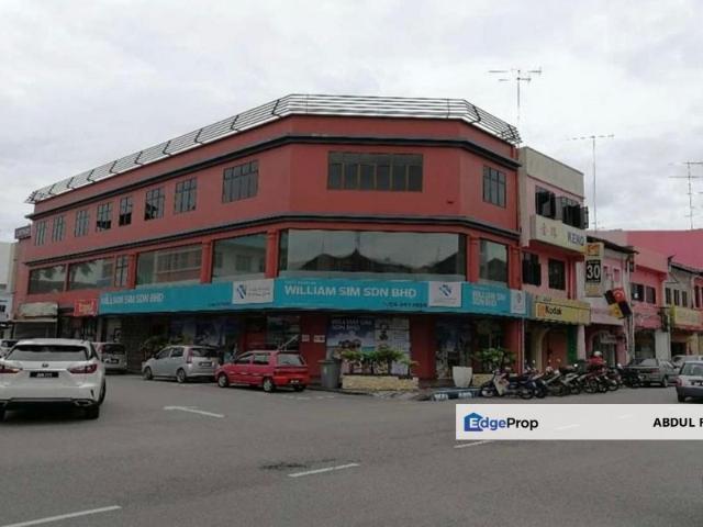 Shop for rent in Muar, Johor