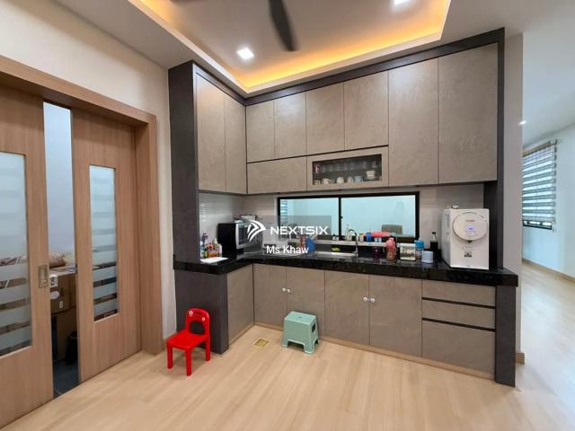 Shop for sale in Johor