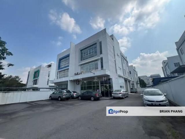 Warehouse for rent in Petaling, Alam Impian