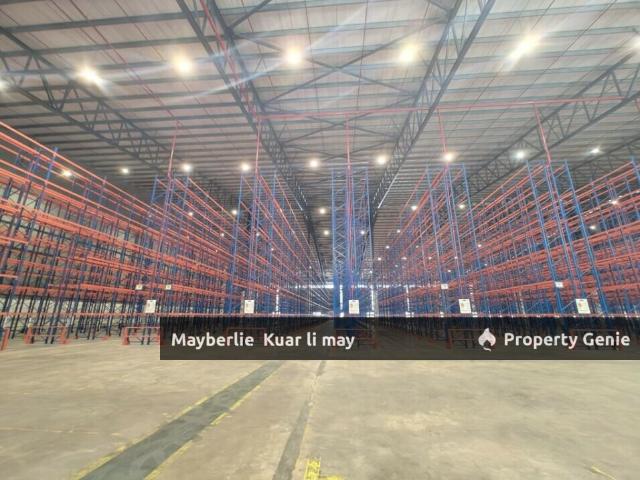 Warehouse for rent in Seksyen 15, Shah Alam