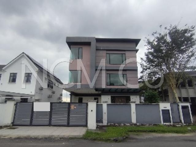 Residential House for sale in Kuala Selangor