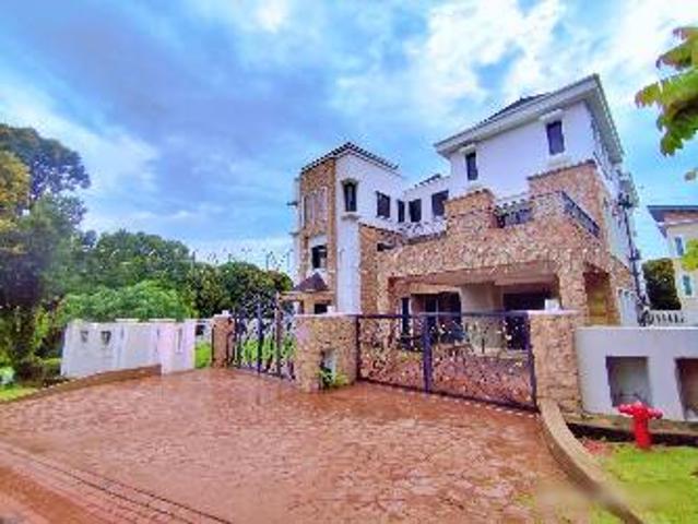 Residential House for sale in Kuala Selangor, Selangor