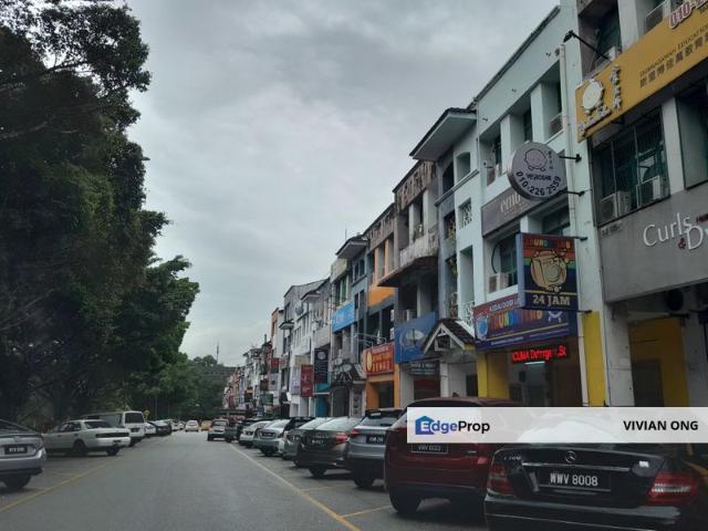 Shop for sale in Petaling, Damansara Damai