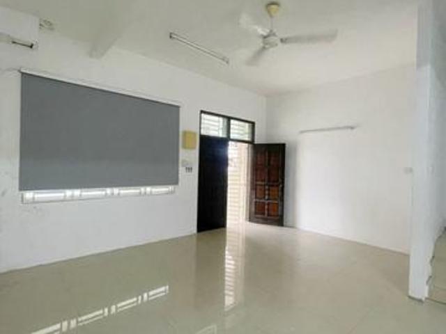 Terraced House for rent in Wellesley, Penang