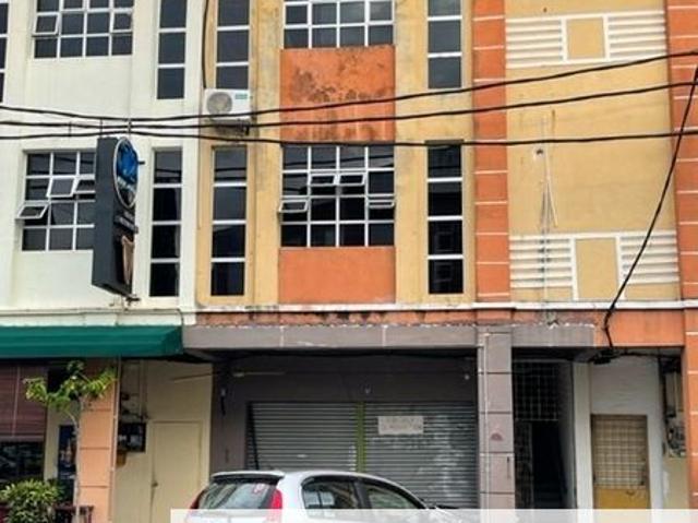 Shop for sale in Perak