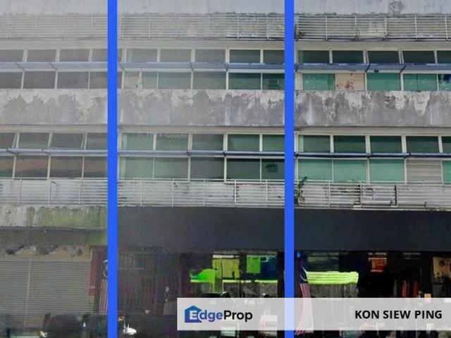 Shop for rent in Kuching