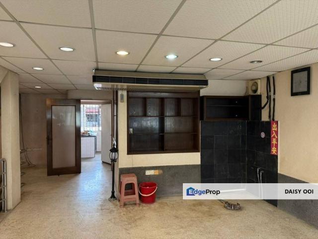 Shop for rent in Georgetown, Penang
