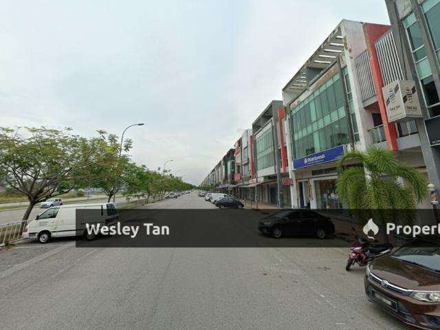 Shop for rent in Malaka