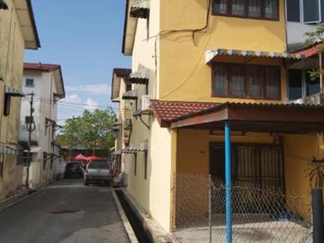 Terraced House for sale in Petaling, Alam Impian