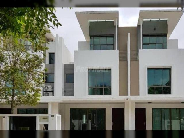 Apartment for rent in Tanjong Sepat, Selangor