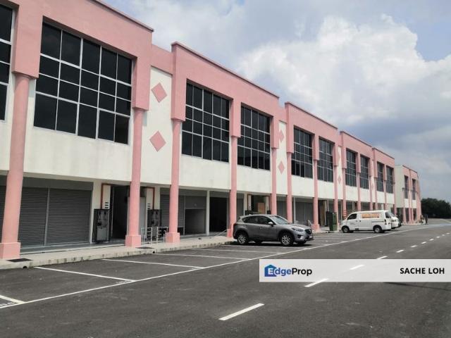 Shop for rent in Kajang, Langat