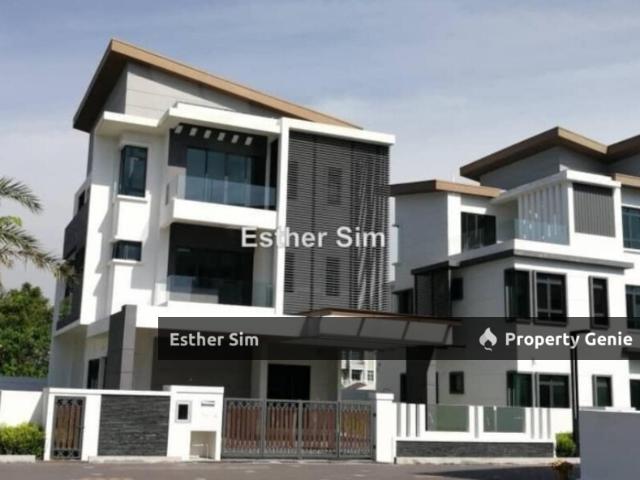 Bungalow for sale in Wellesley, Penang