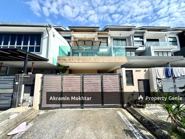 Terraced House for sale in Country Heights Damansara, Kuala Lumpur