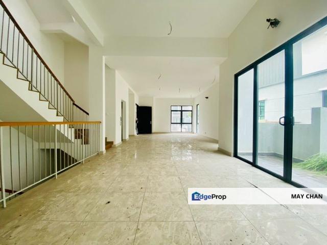 House for sale in Country Heights Damansara, Kuala Lumpur