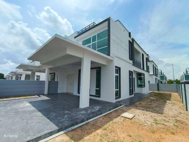 Residential House for sale in Malaka