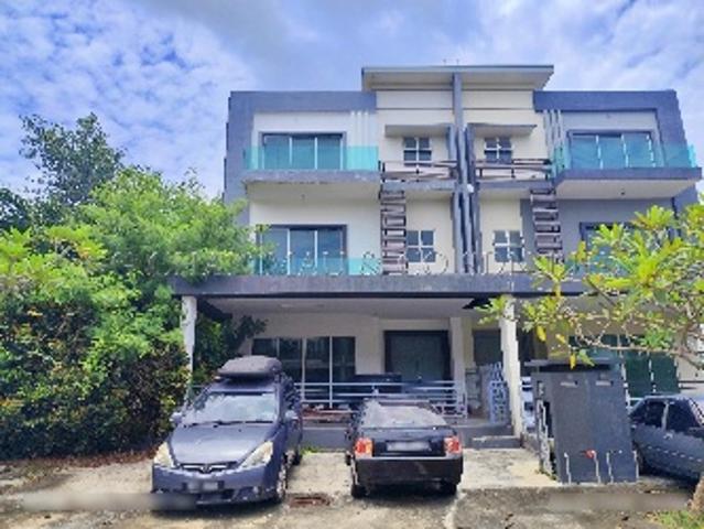 Residential House for sale in Kuala Selangor, Selangor