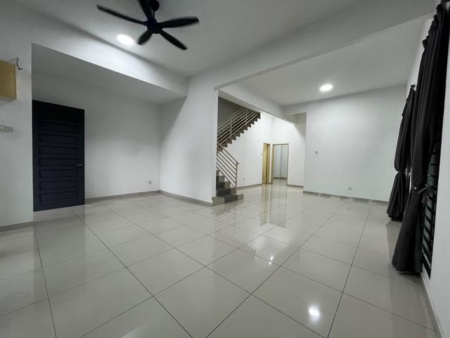 Terraced House for rent in Bandaraya Klang, Klang