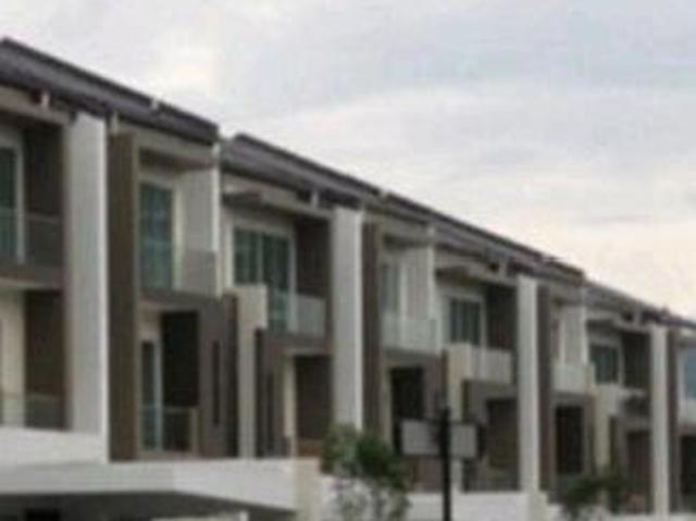 Terraced House for rent in Barat Daya, George Town
