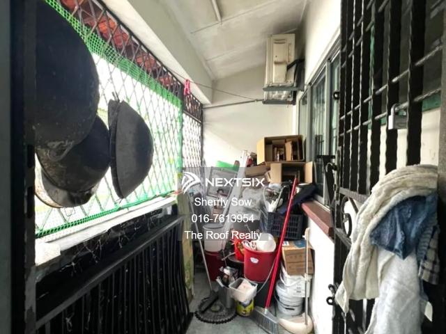 Shop for sale in Johor